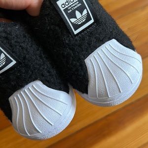 NWT ADIDAS Superstar 360 Sneaker (Walker size 5)